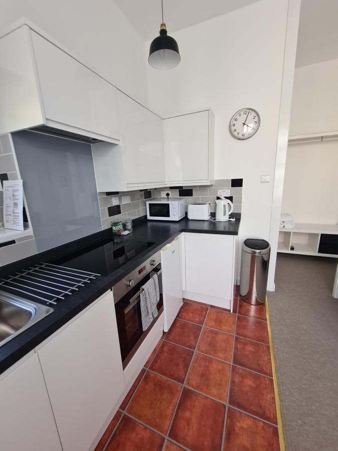 Meadowside Holiday Apartments 托基 外观 照片