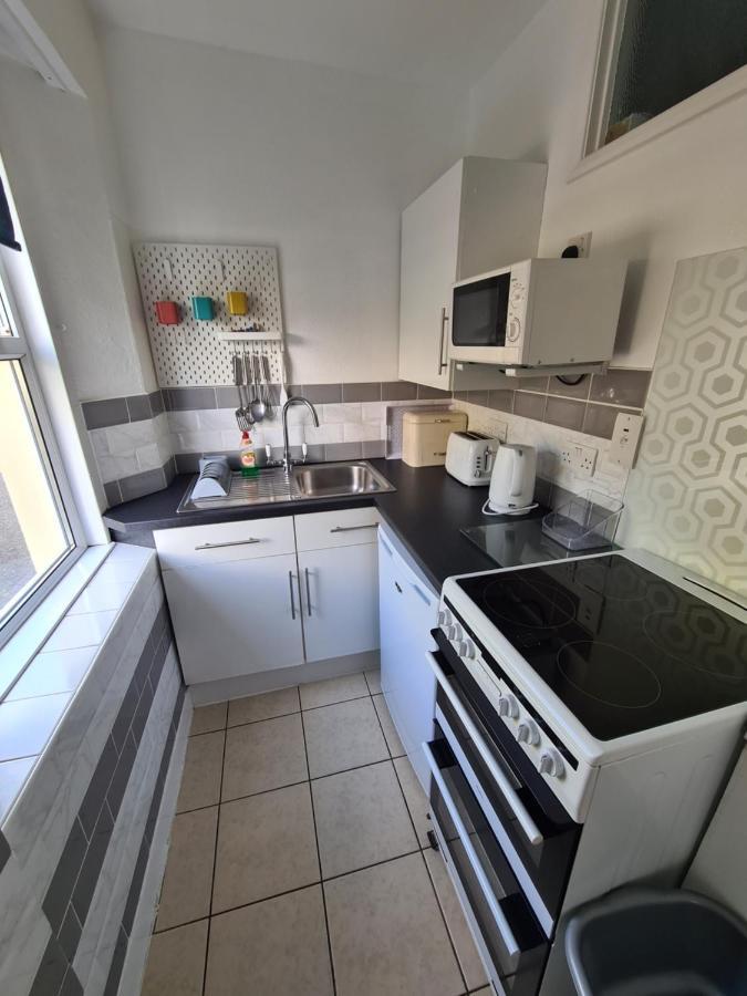 Meadowside Holiday Apartments 托基 外观 照片